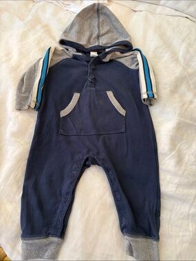 Tea Collection Navy and Gray Hooded Footie with Blue Stripe